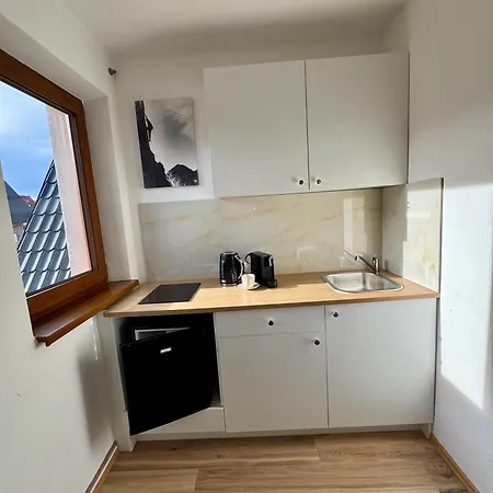 Villa 84 & Apartments - Jacuzzi, Sauna Bed & Breakfast