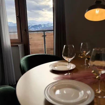 Villa 84 & Apartments - Jacuzzi, Sauna Bed & Breakfast Zakopane