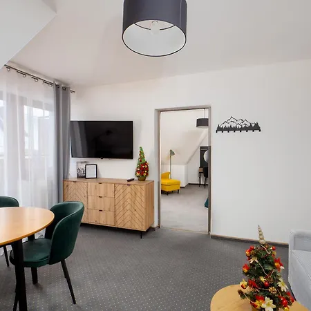 Villa 84 & Apartments - Jacuzzi, Sauna Bed & Breakfast